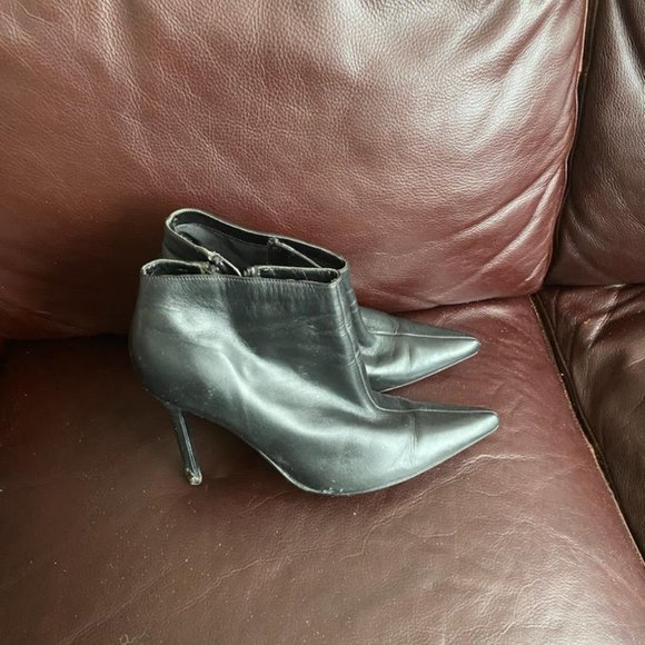 TALL HEELED ANKLE BOOTS UPPER LEATHER SIZE 9M - Picture 2 of 3